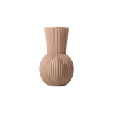 Ripple Vase: a wave-like vase crafted entirely from paper paste, ideal for dry flowers or as a standalone decorative piece.